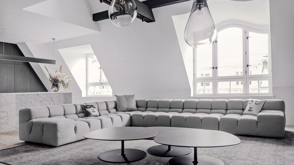 Designérka vytvořila z dvoupodlažního bytu luxusní prostor